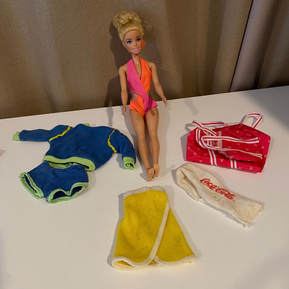 Vintage Barbie Doll Pink Orange Swimsuit Outfit Bag Coca Cola‎ Towel Set